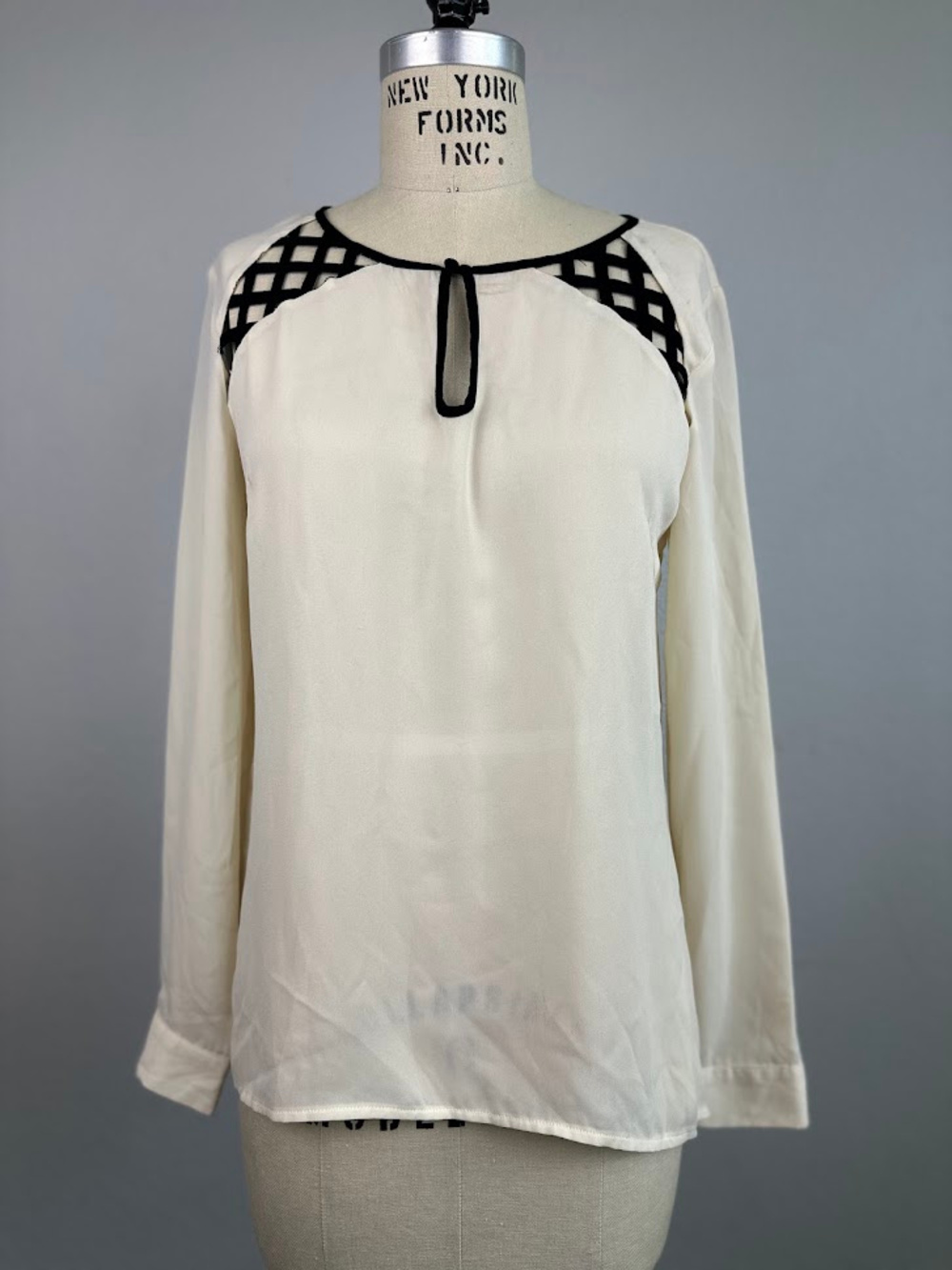 Y&B Los Angeles Cream Blouse Black Mesh Cutout Long Sleeve Size Small